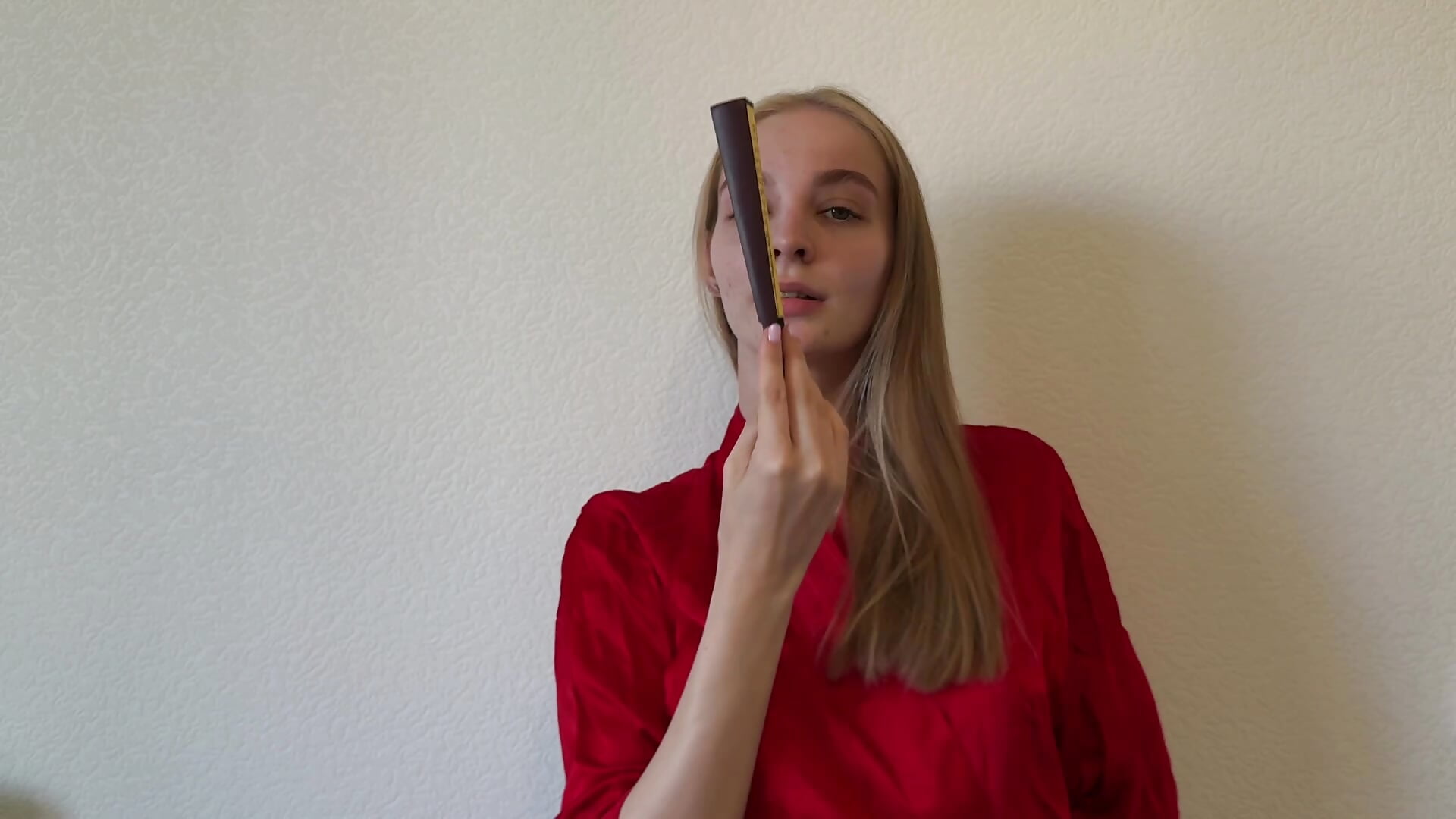 trying to be graceful with a fan lol - video by Lili_Lucky cam model