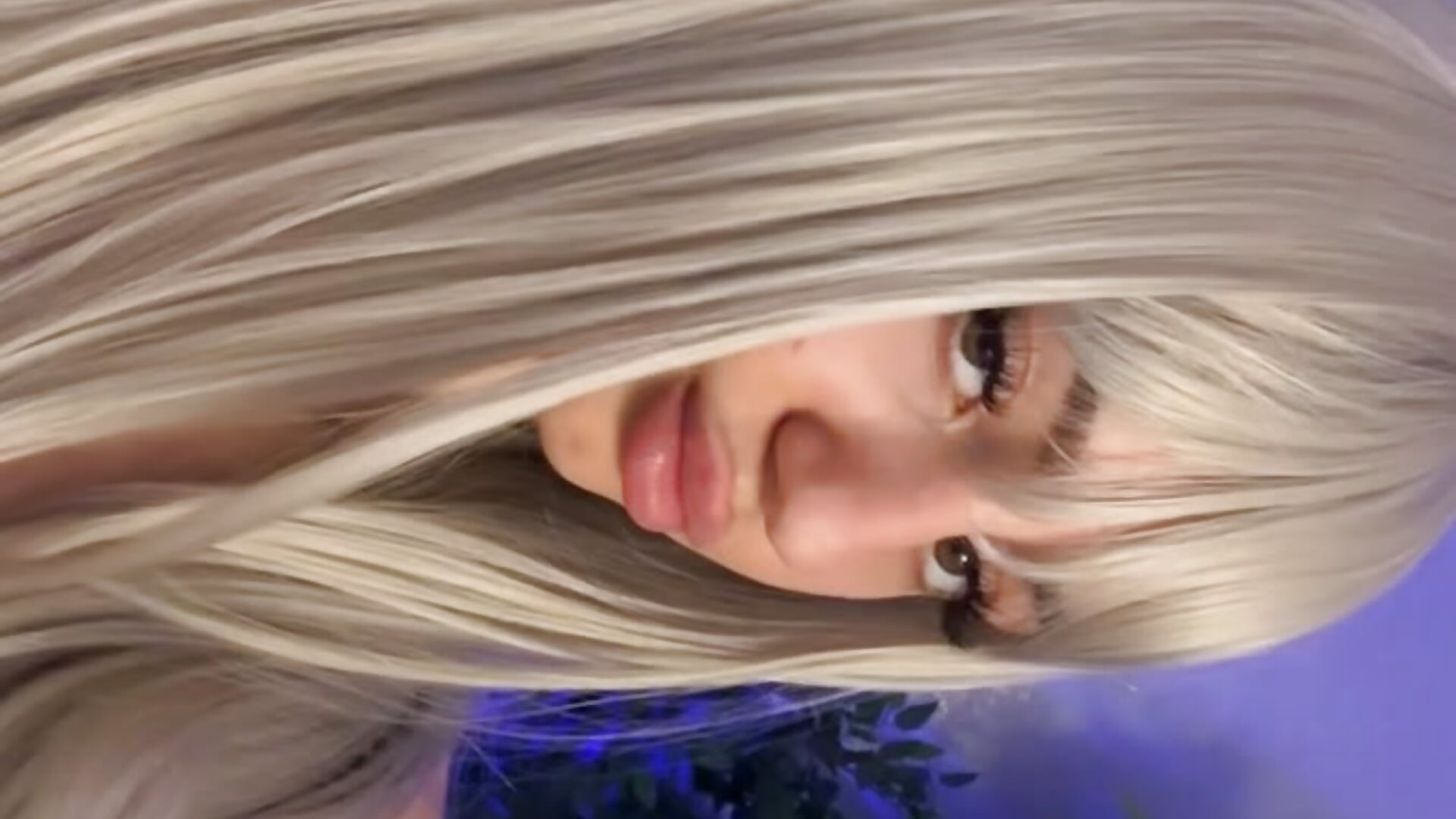 sweet kiss🍯 - video by AnastasiaJune cam model