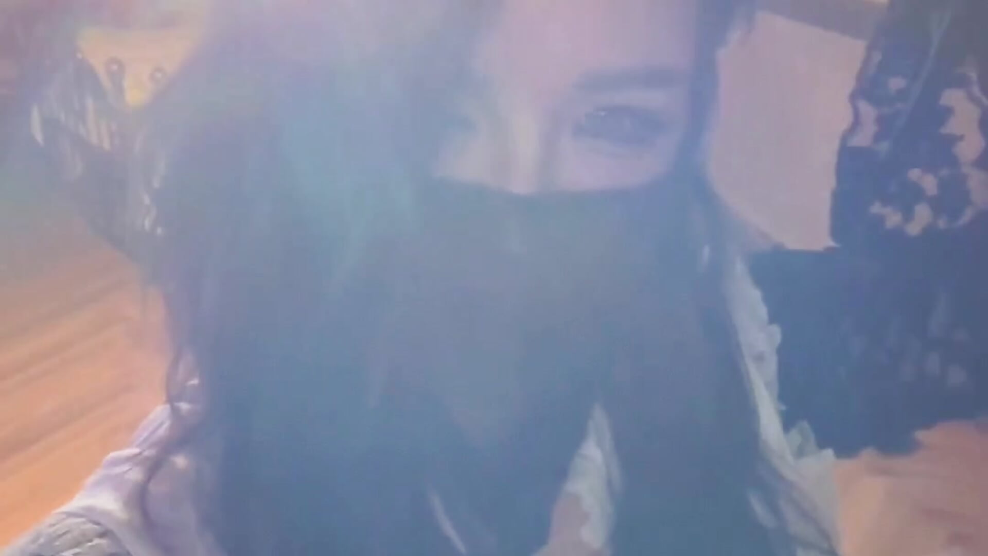 强者从不抱怨环境 - video by Manson13333 cam model