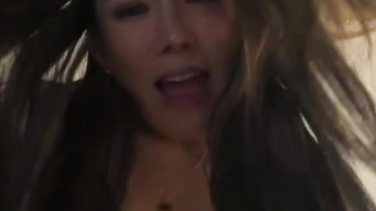 两片红唇千人品， 一处桃花万人进。 眼里只识金镶玉， 来者皆是新郎君 – видео вебкам-модели Manson13333