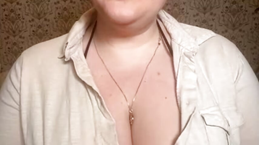 [5 Nov 00:35] Private Show - Lacey upset that car won’t start and her bf won’t get hard for her! P2 - video by Lacey-BBW cam model