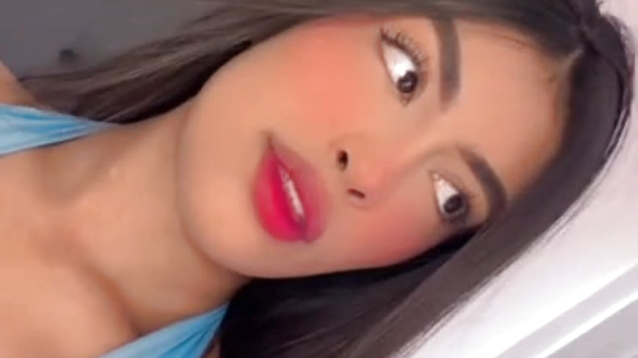 victoria2 - video by VictoriaParkeer cam model