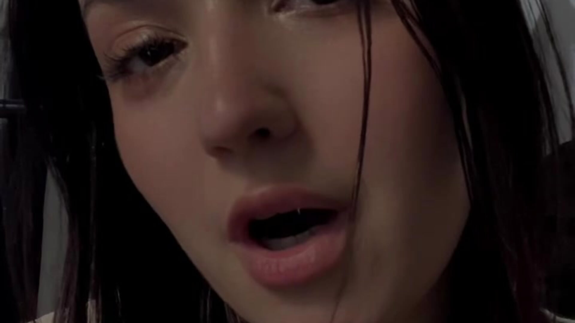 My vibe 😉💖 - відео від вебкаммоделі CrimsonBella