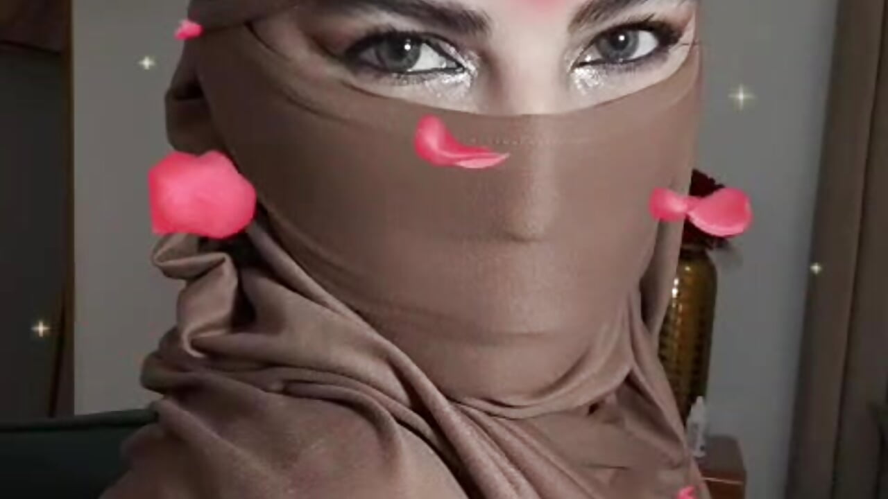 happy valentine 💞💘💖💋 - vídeo de la modelo de cam najwa__