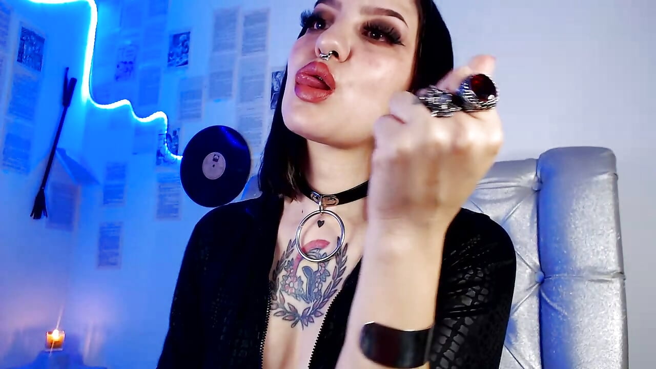 I spit your loser Face - 視頻由 FabulousVenus 主播提供