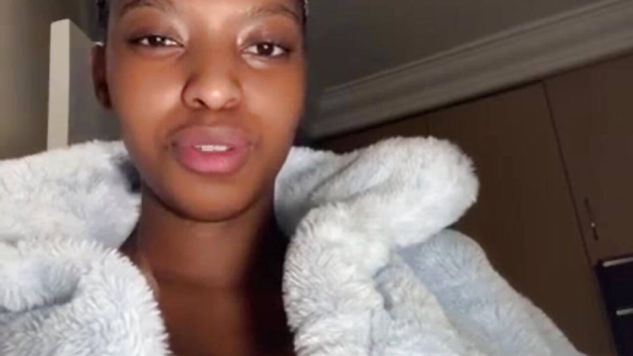 Hey❤️ - βίντεο μοντέλου -Myca-