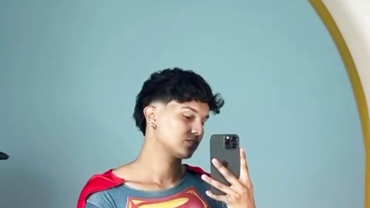 ❤️ your Superman wants to show you something very special💙 - video by Leo_Savage_ cam model