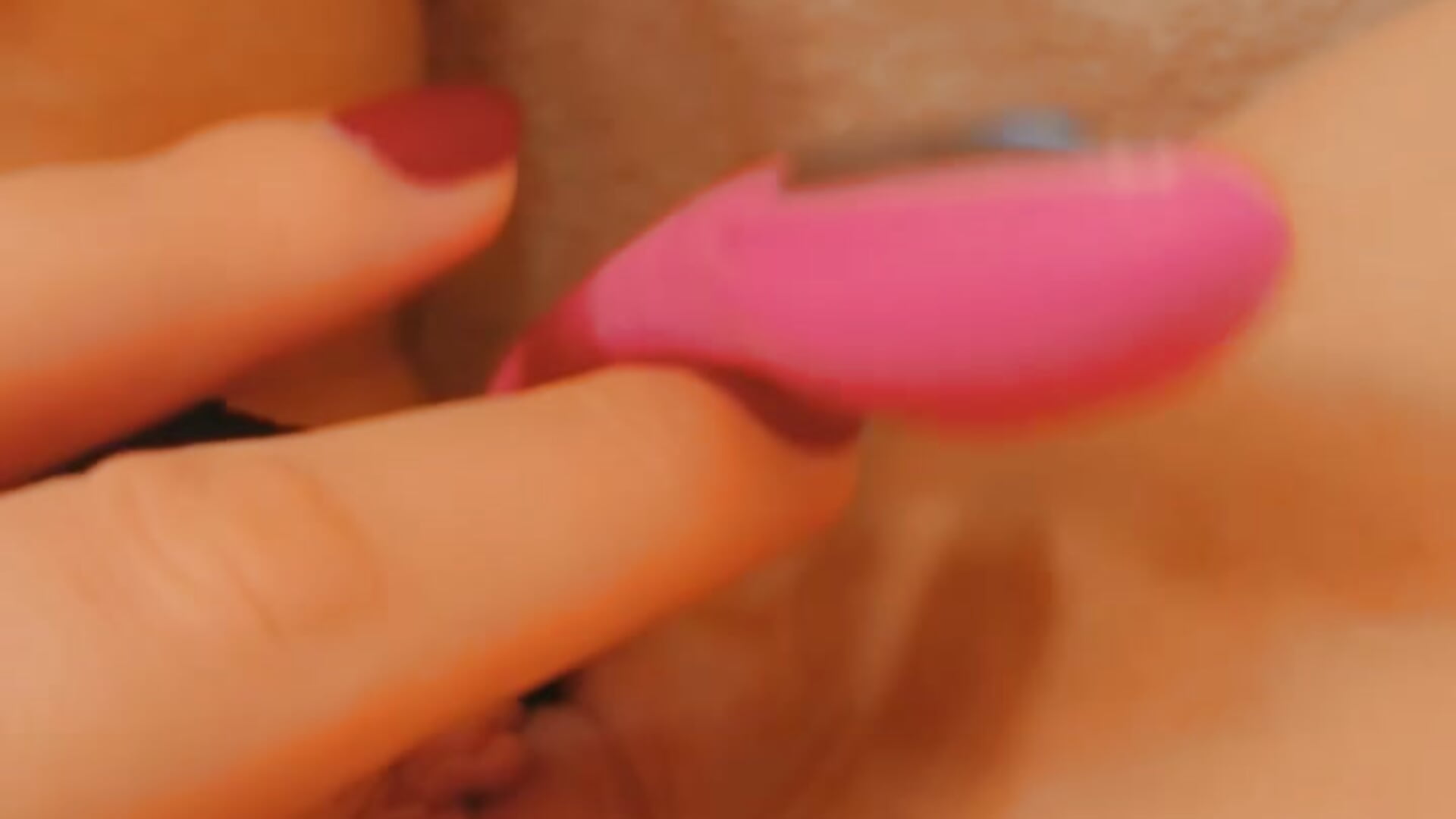 Rub that clit - video by Lola_Lovexxxx cam model