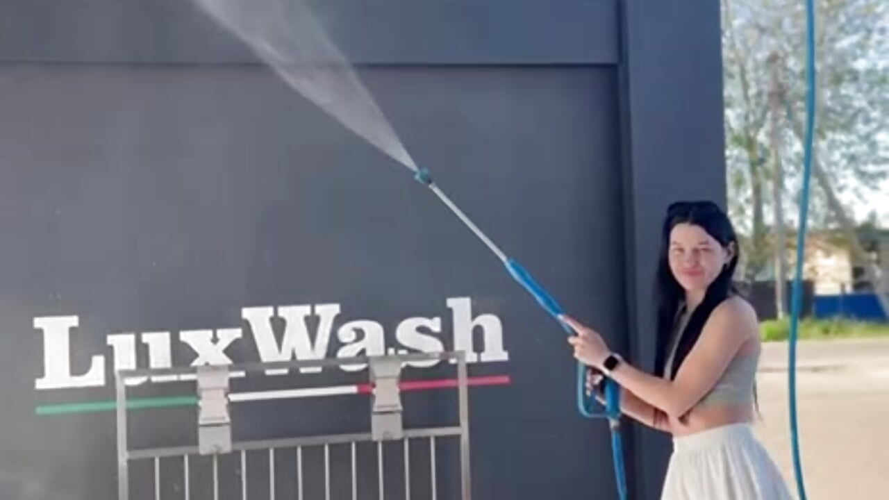 Best wash - video by SkyBri_i cam model