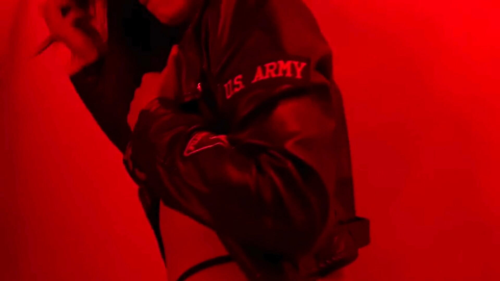 Welcome to my red room - video od modelky/modela monnay520