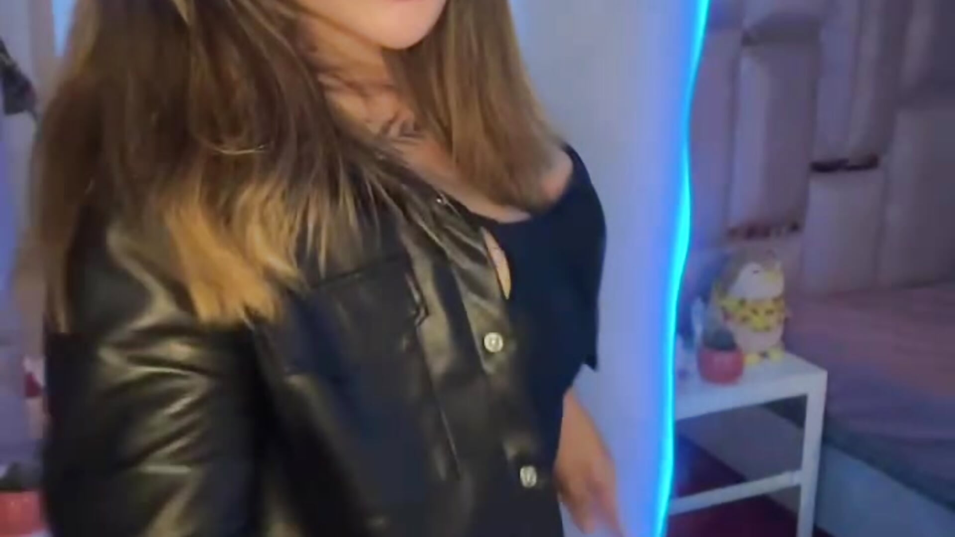😏🔥🔥 — filmik Marayaa_candy, modela(-lki) na kamerkach