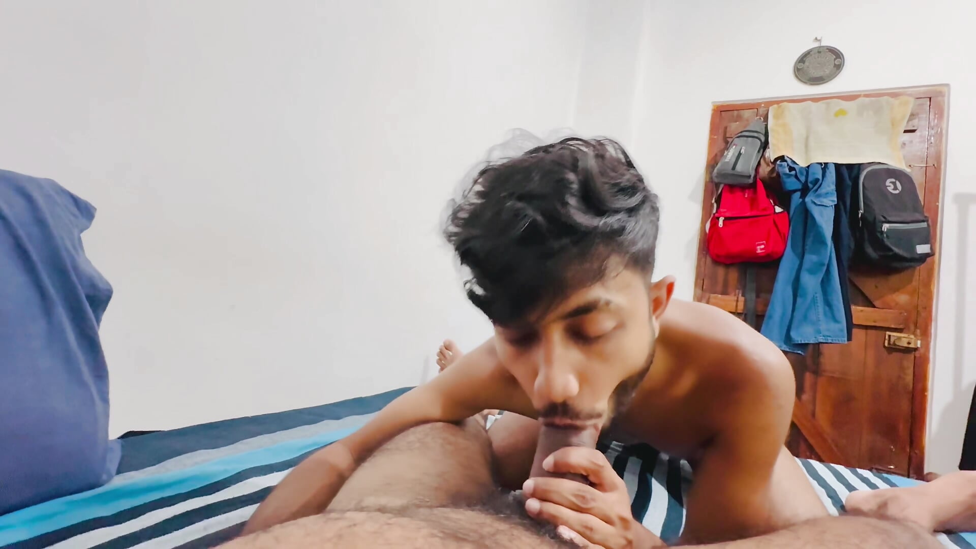 TOP'S HARD BIG DICK SUCK BY BOTTOM, FULL FACE OPEN
