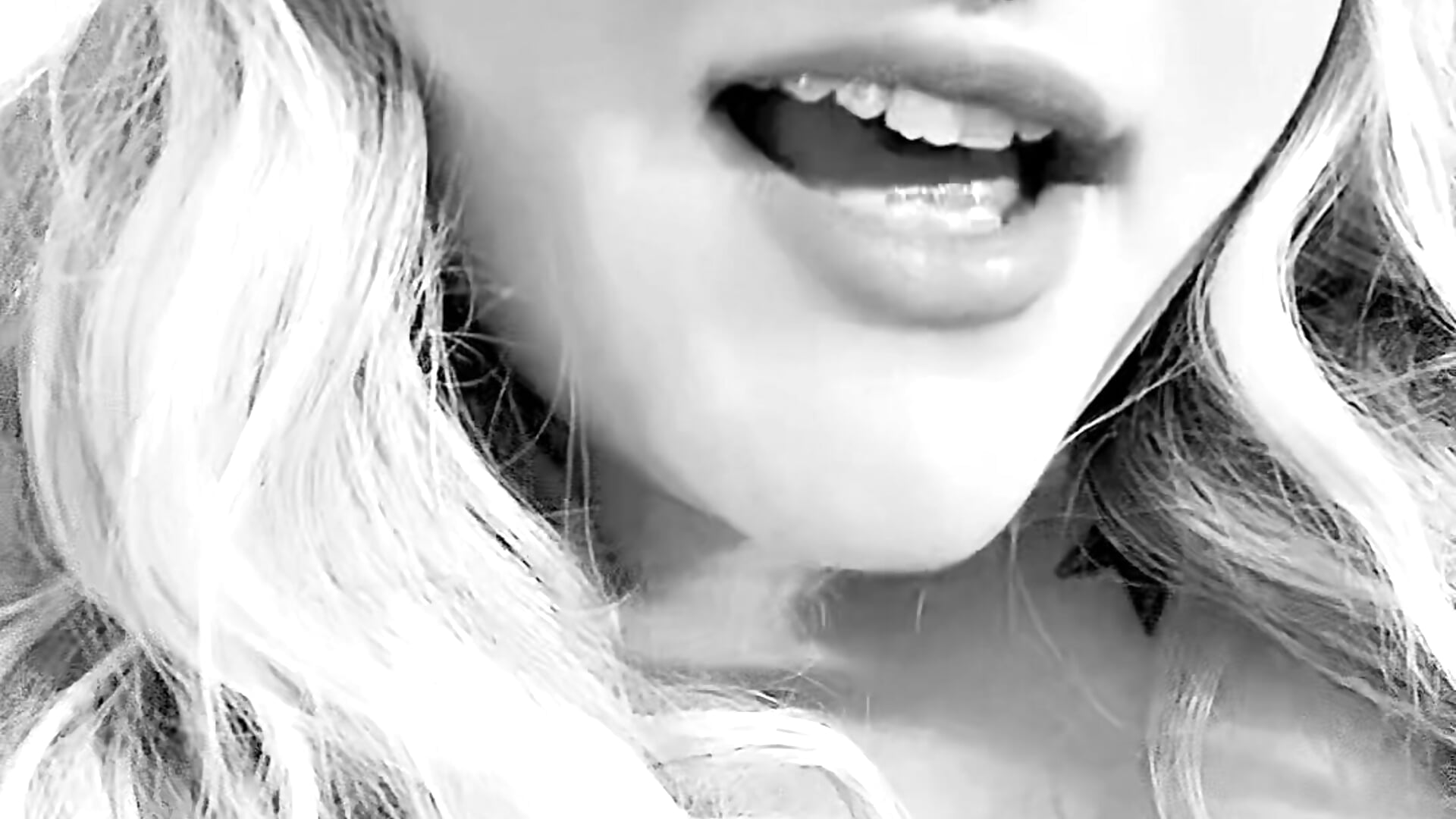 blonde - video by BabyyBATxoxo cam model