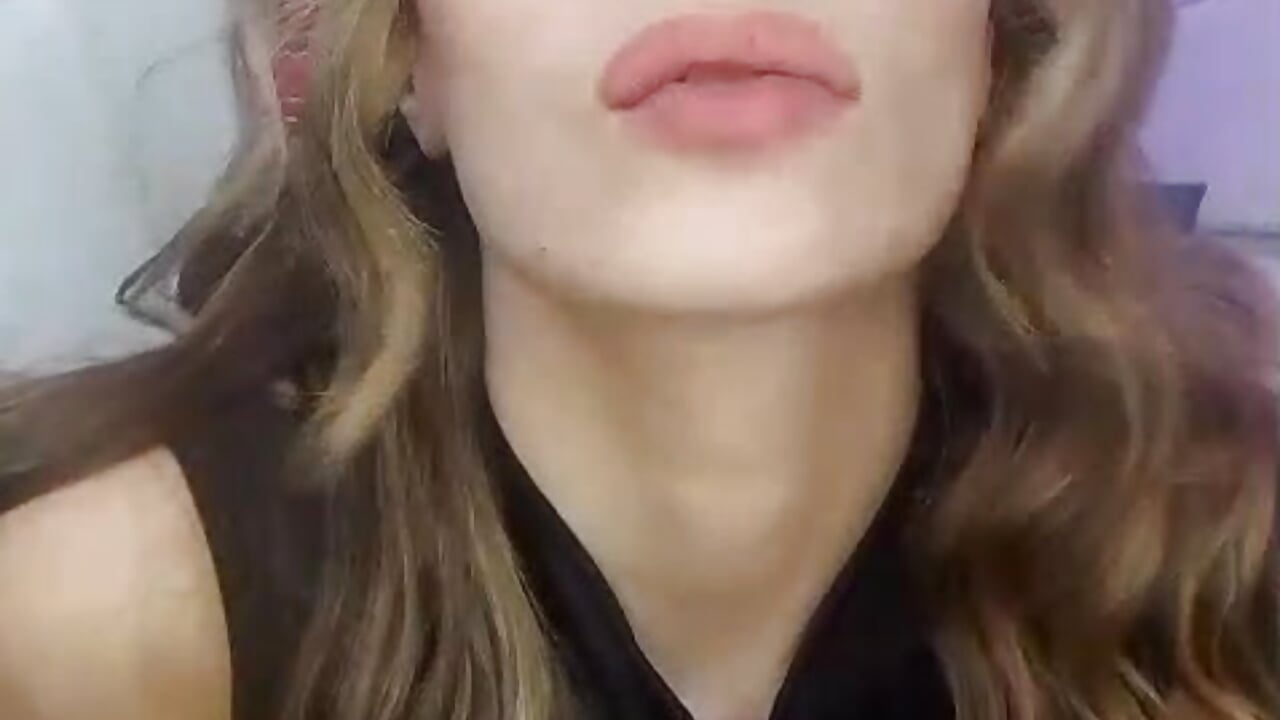 sweet and sensual naked ✨ - video by Emily_Whinfre cam model