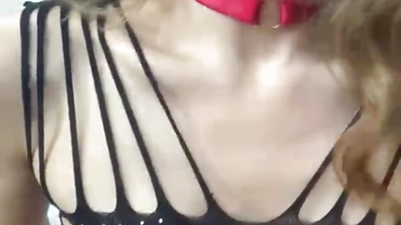 😏 LET ME BE YOUR WEAKNESS - clip cu Emily_Whinfre model videochat