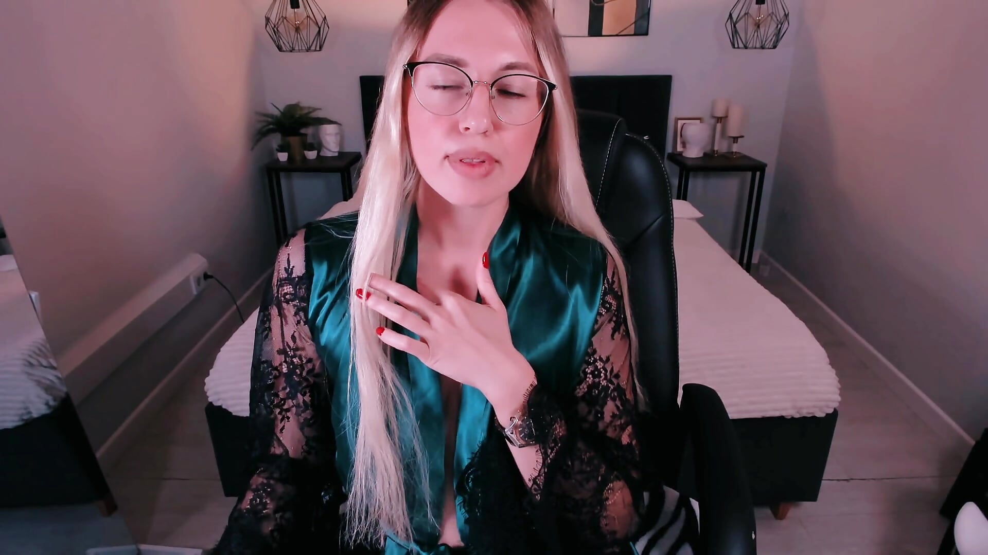 Horny mommy is wait u ♥ - video di Lexi_terele modella di cam