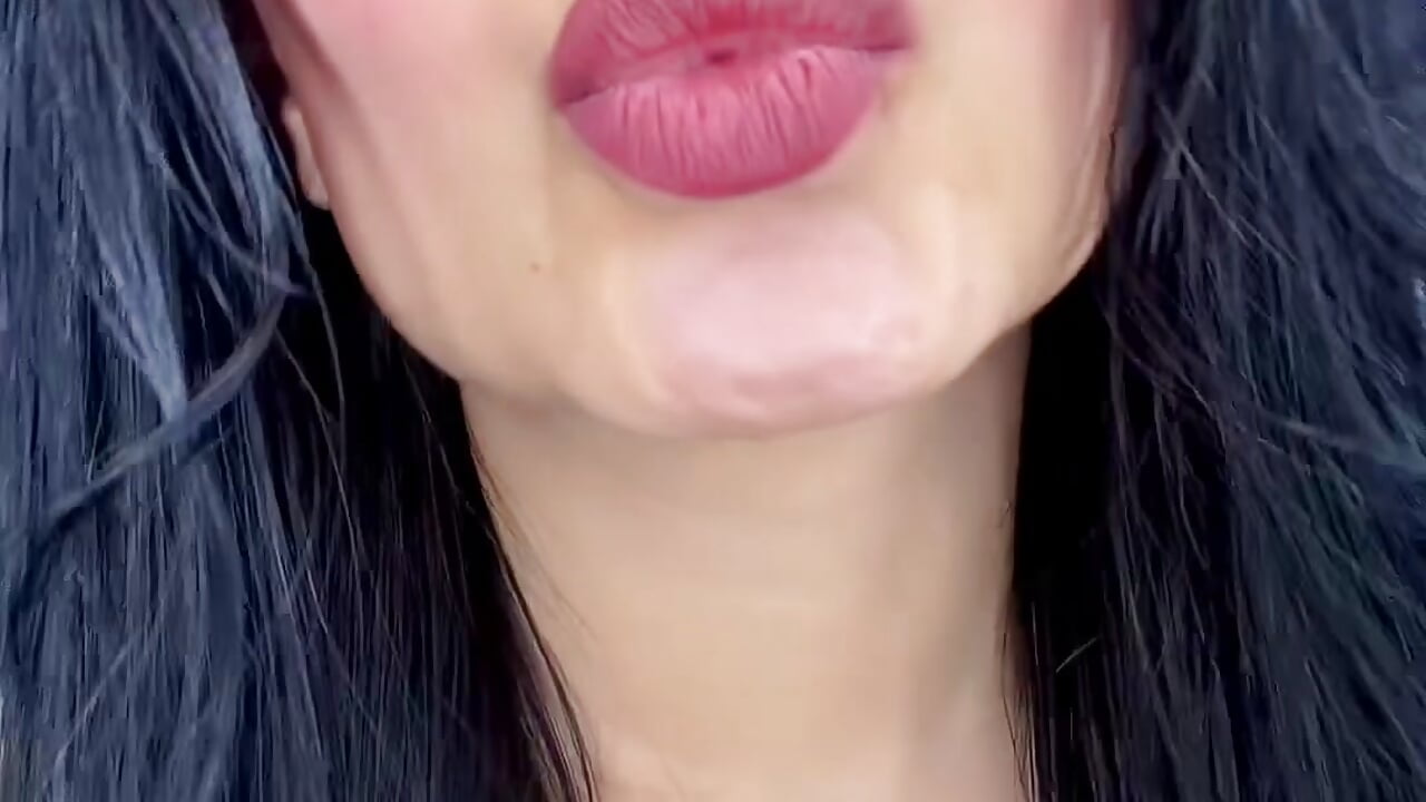 Kiss 💋 - video oleh model kamera Melissa_coch