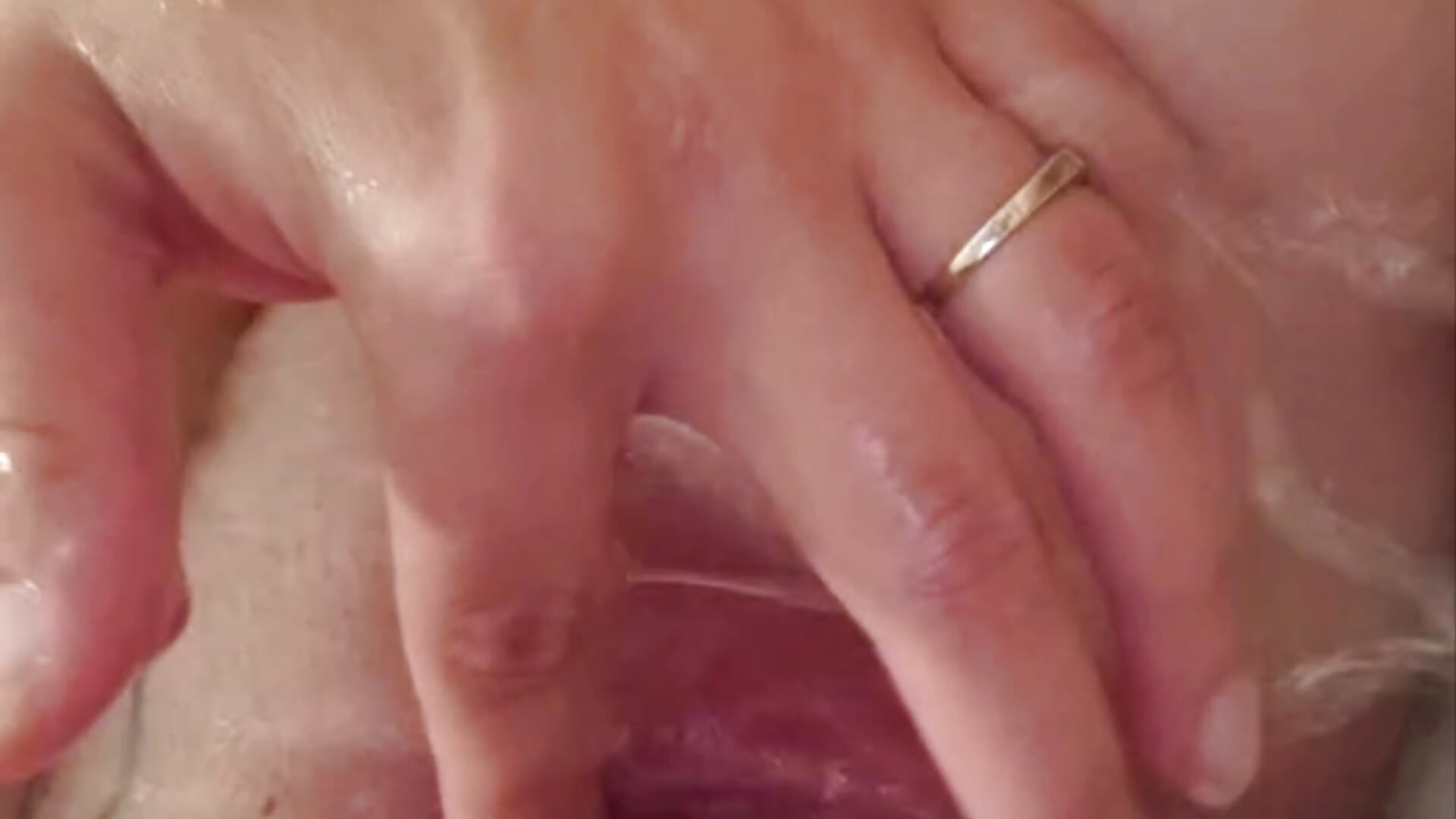 Finger pussy in the shower