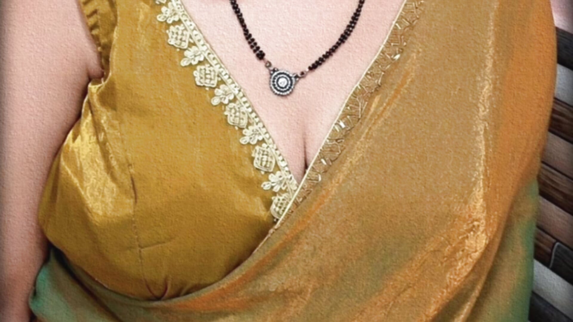 Hotty Wife - video av YourDesiWife cam-modell