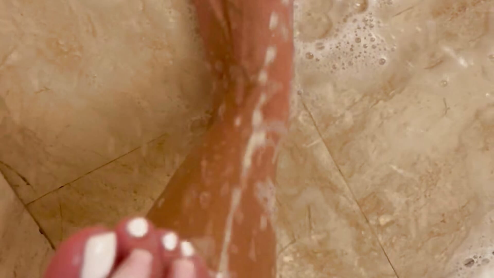 Feet in bubblessss 🫧🦶🏼🤪 - video by KayaAzur cam model