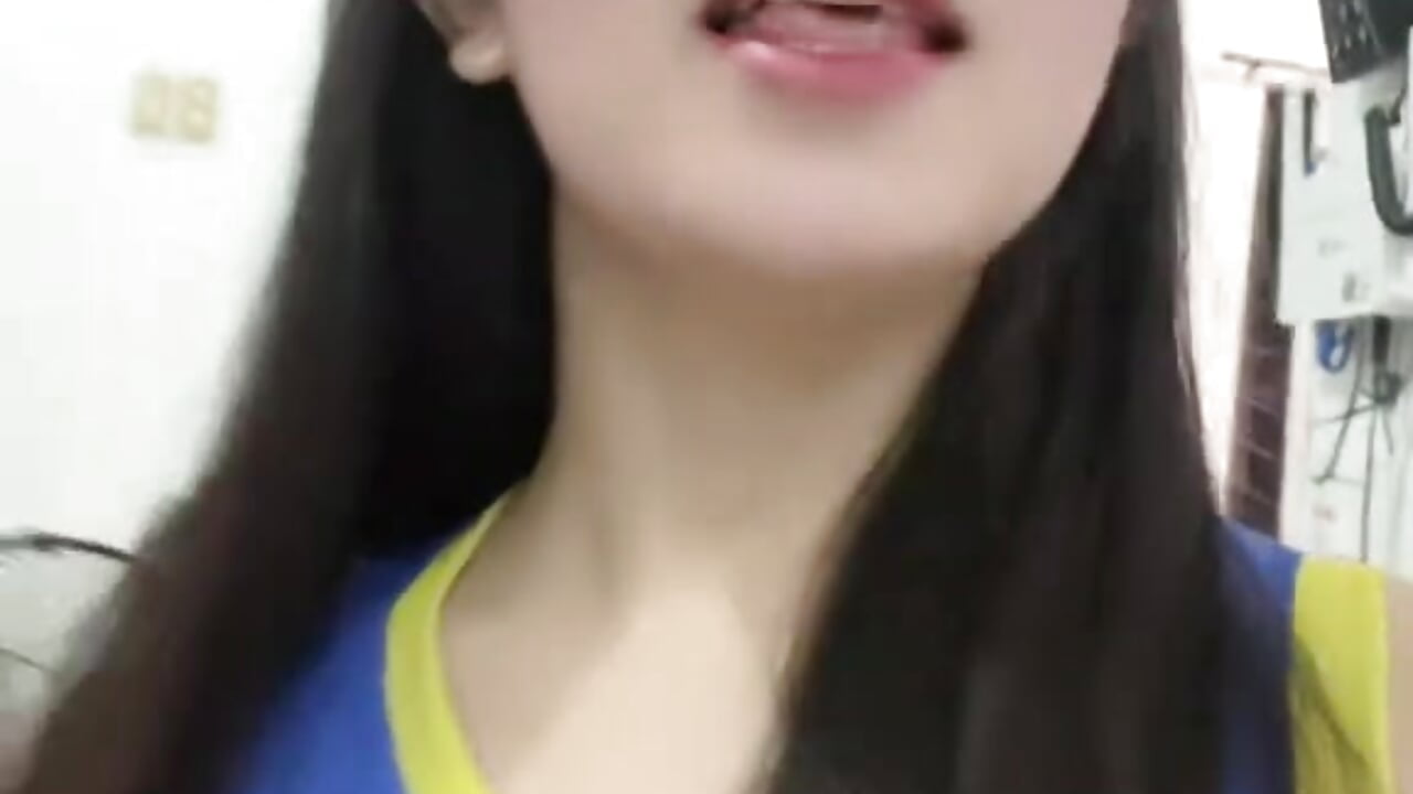 v14044g50000d0krv4fog65vu5uhuvc0 - video by TrixieCollins cam model