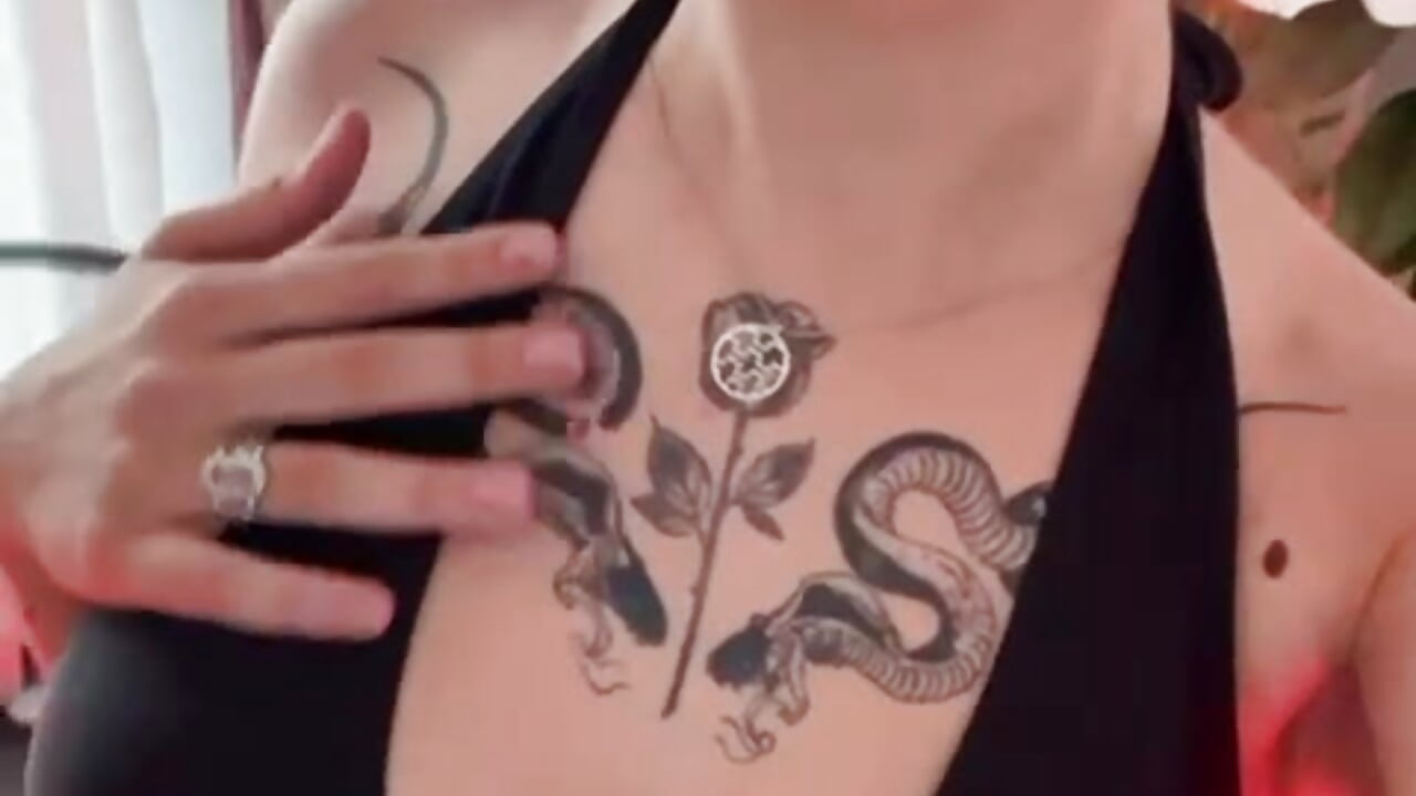 Hey ❤ - video by jeniffer_foxx cam model