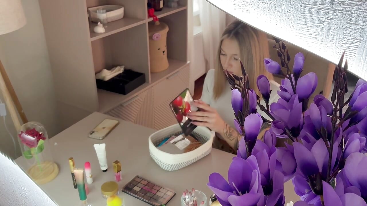 well - FaaBinaa 캠 모델의 동영상