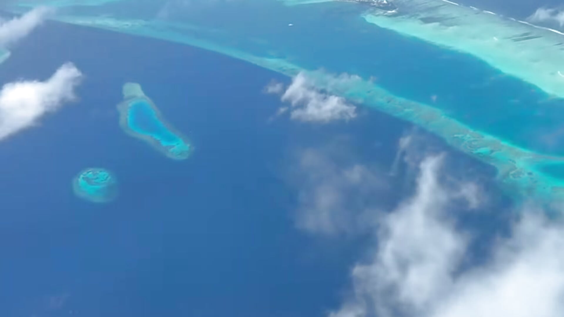🛩️Rumo a Outra Ilha 🏝️🇲🇻 - βίντεο μοντέλου Nyiira