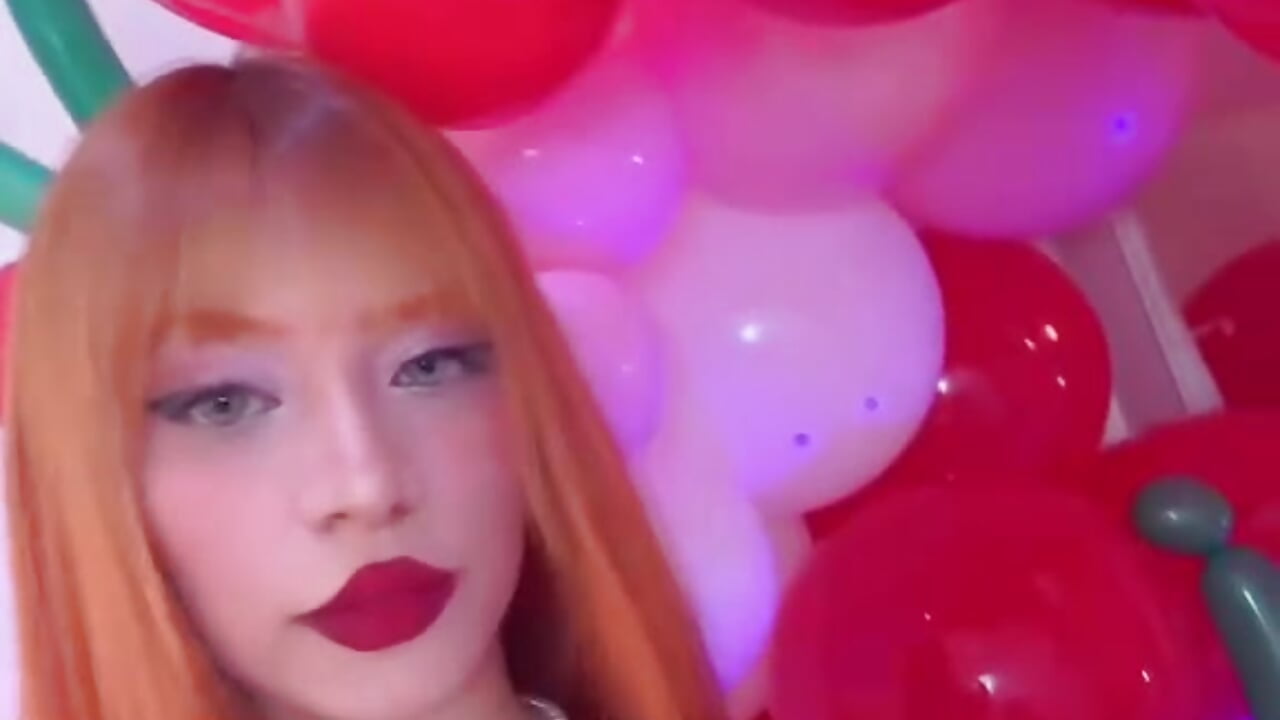 🍒🌸🎂🥂 - video by skinnyoranges