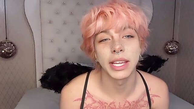 Join my Fan Club and unlock my new exclusive content... You won’t want to miss what’s coming next 😈 - vidéo du modèle de showcams OliIverr22