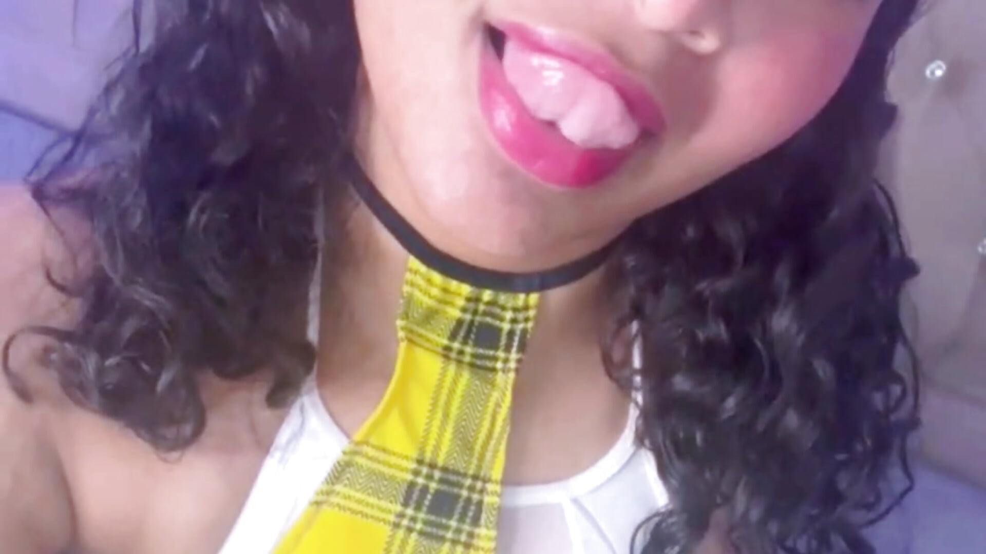 Small, but dangerous 😘 - video by leidy_morales_ cam model