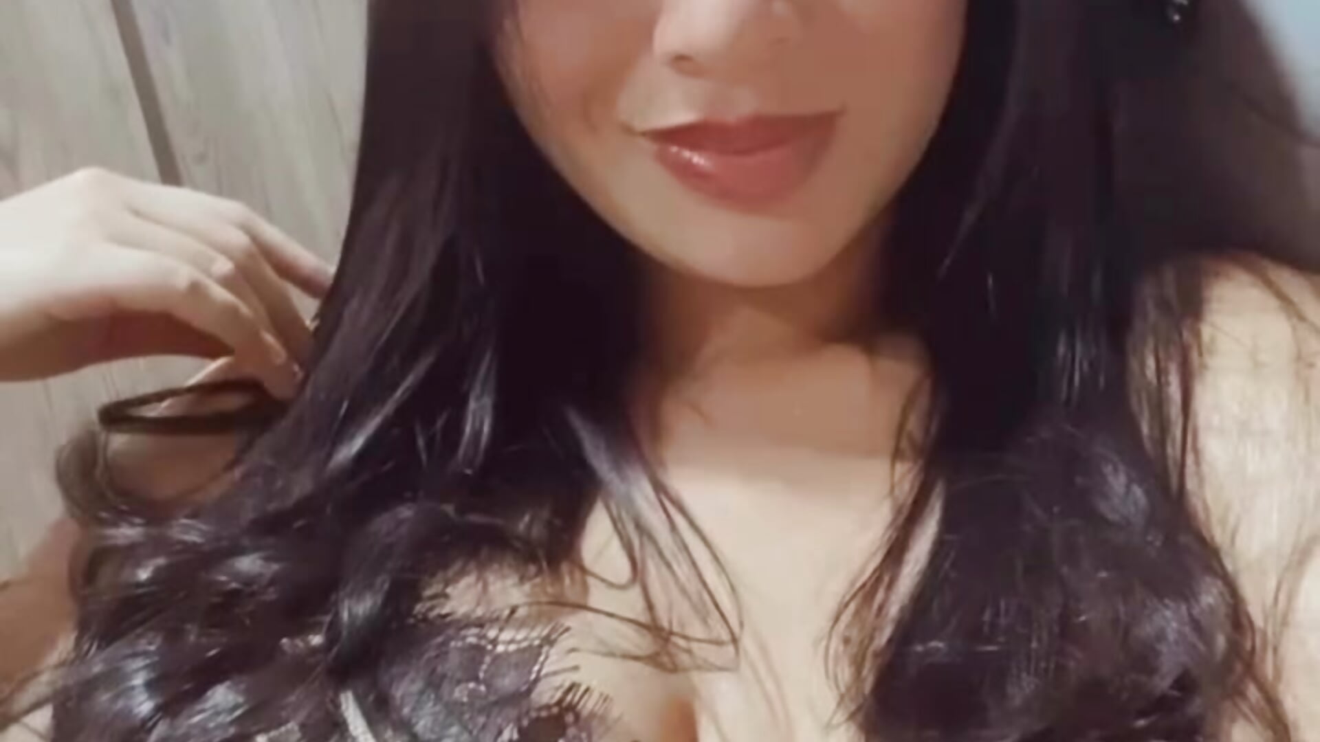 Saturday night and party - video by JulietaRioss cam model