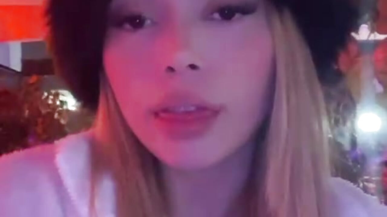 kiss me - video by LanaMills_ cam model