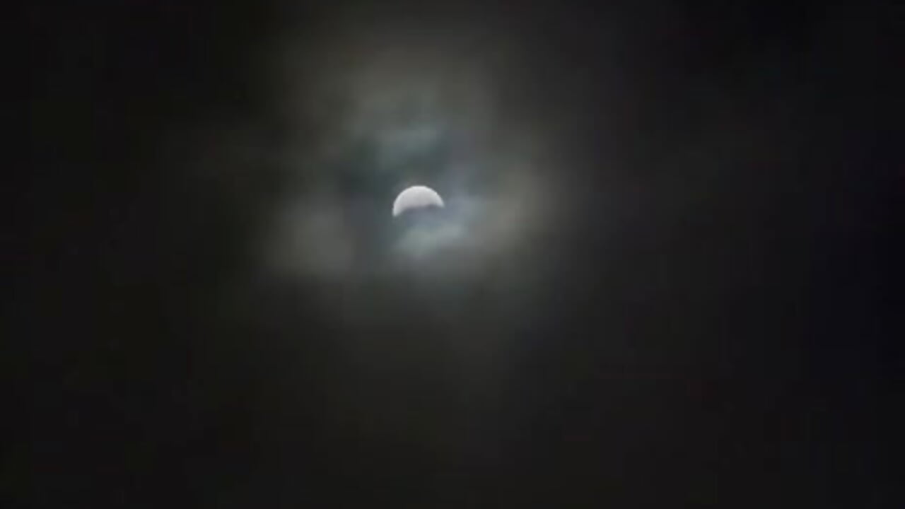 Eclipse Lunar in colombia - video by LanaMills_ cam model