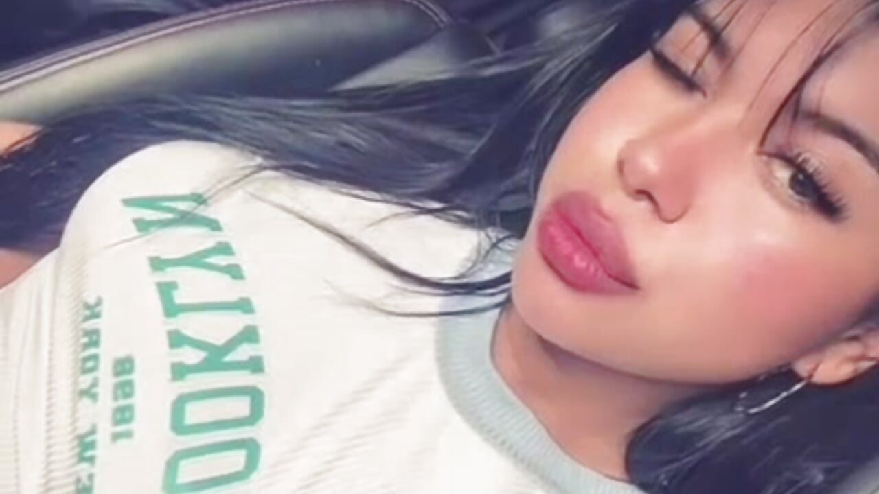 "I want you to think all day about how I'm going to touch you tonight..." 💦 - video của người mẫu cam _genesis01_