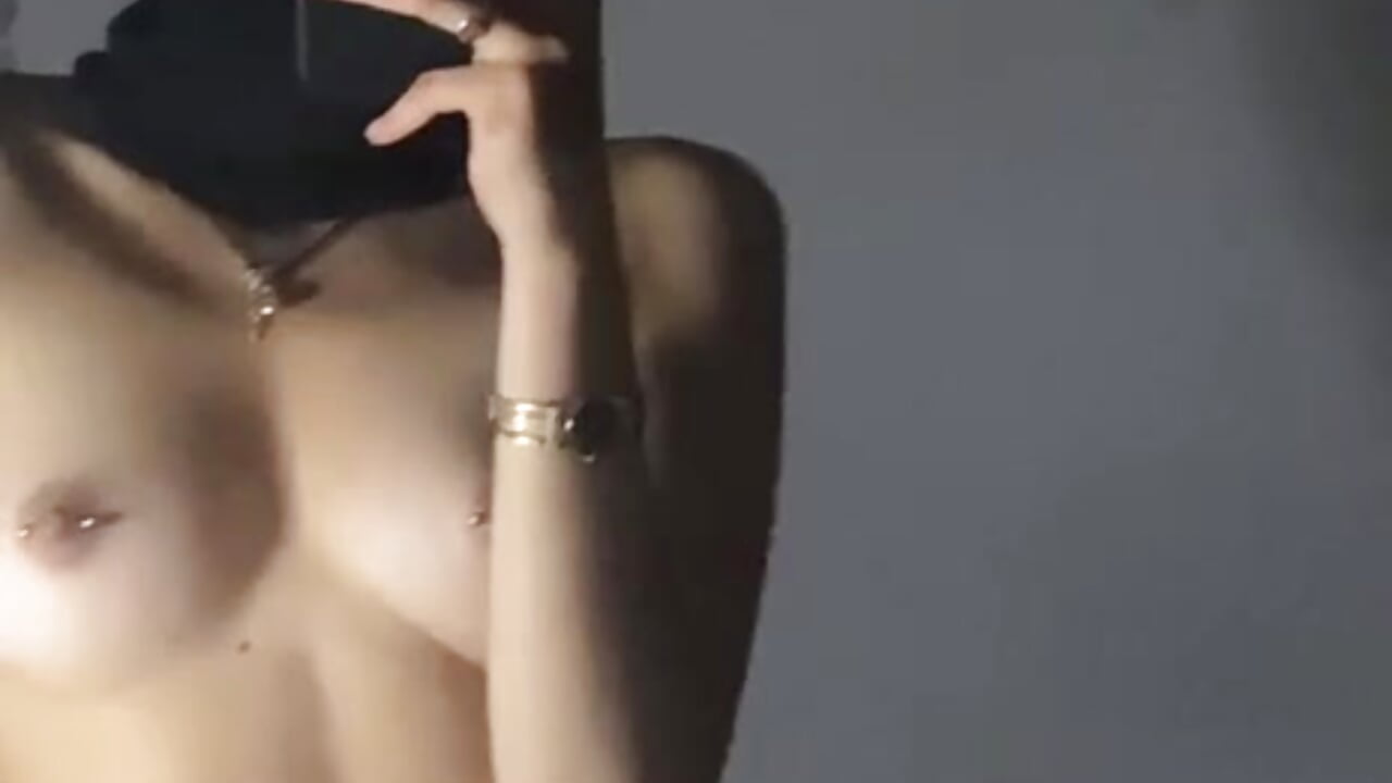 "Thank you for your tip, love ... so make you want to behave badly 😇" - video by stepha__ cam model