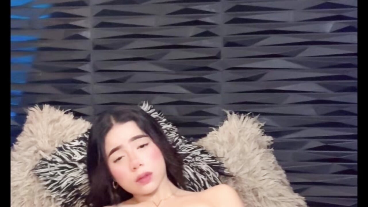 Do you want my squirt? 💦💦 - video by lu_styles_ cam model