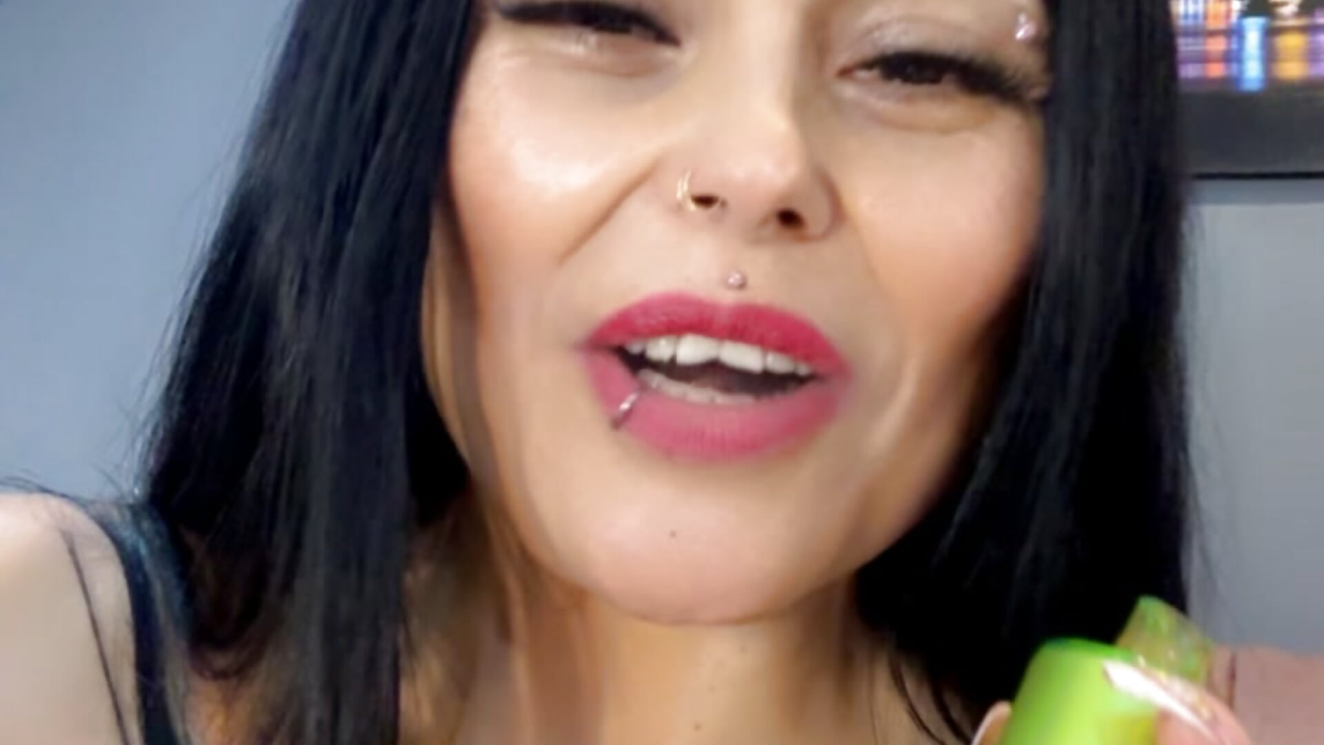 473E1074-53CF-4528-B35A-486156699695 - video di CharlotteCottin modella di cam