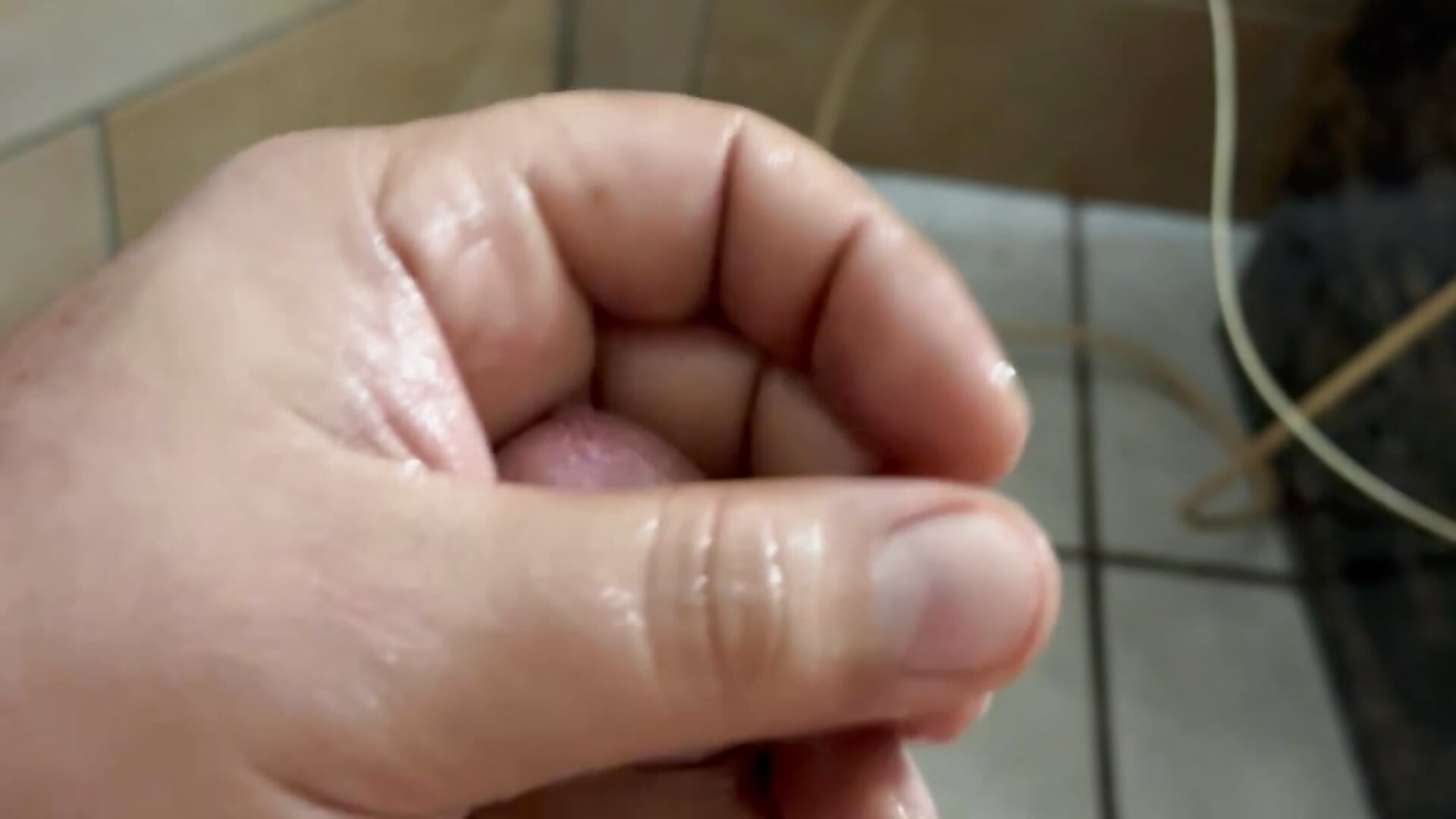 Durante la diretta grande sborrata cum💦💦💦💦💦