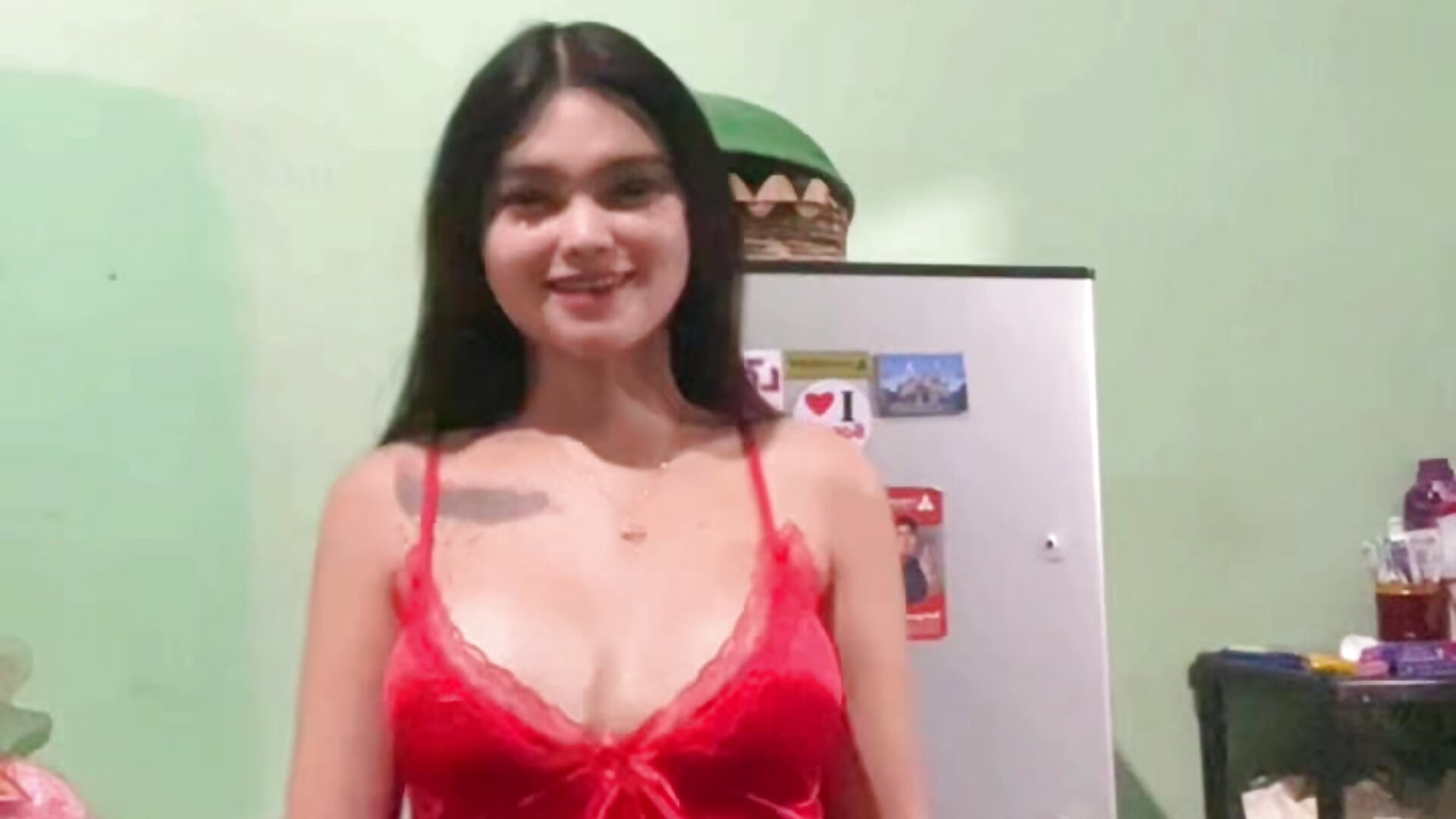 Lady in red - video oleh wildest_fantasy kamera model