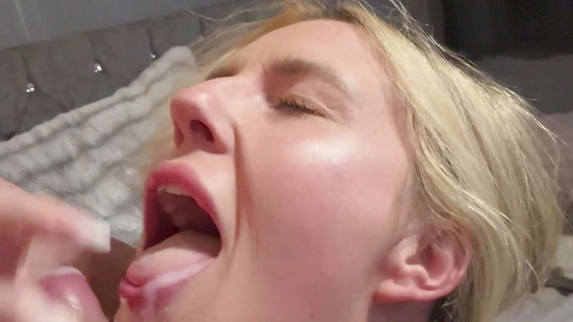 Facial 😈💦 - sammie-99 캠 모델의 동영상