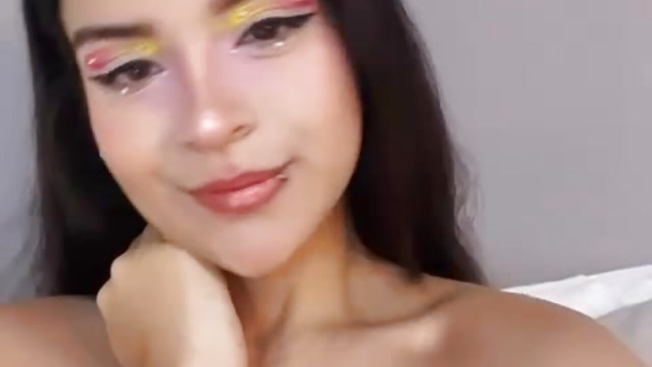 A pleasure of mine 😘－カメラキャストのMiaMillers1の動画