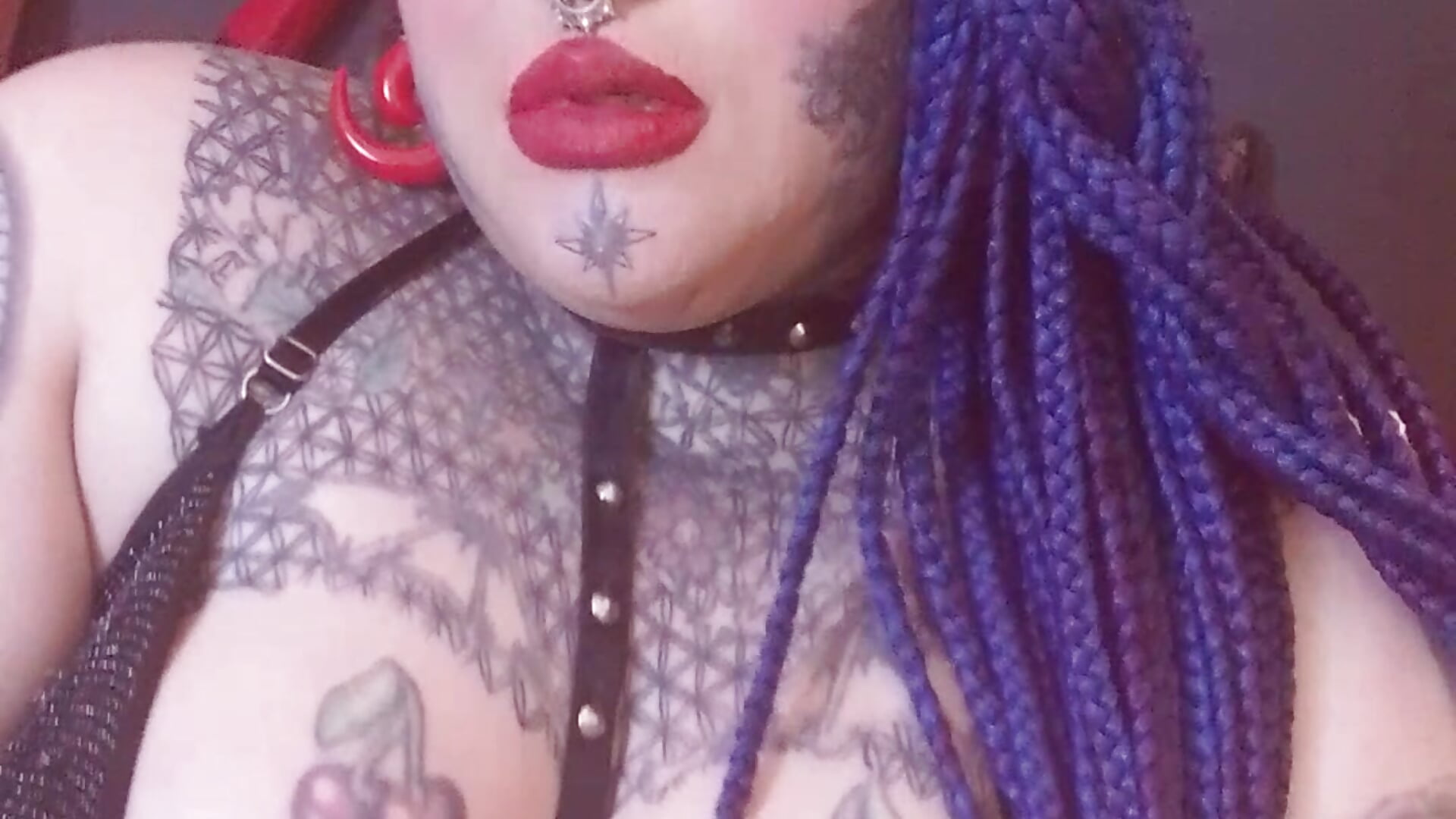 Queen - Venus_Rock 캠 모델의 동영상