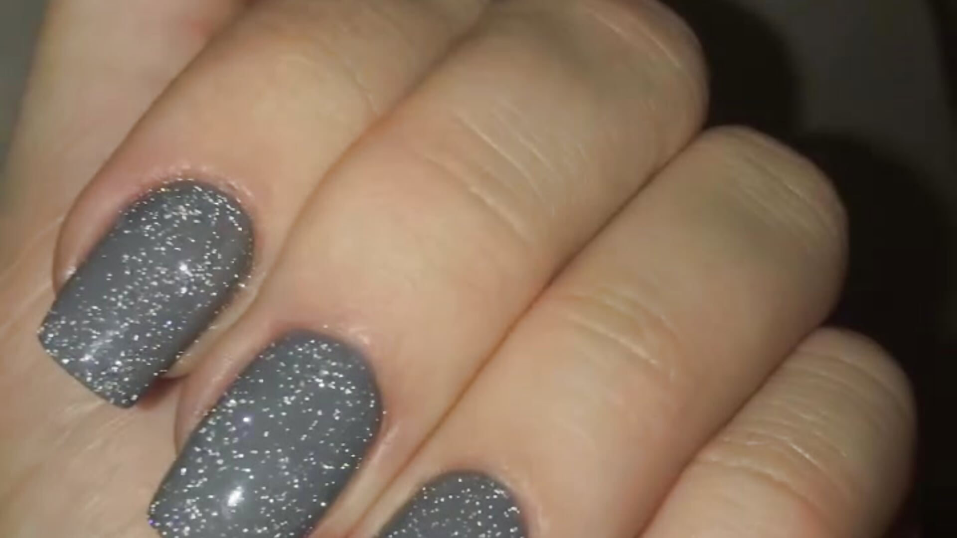 glitter - video by lisabaus cam model