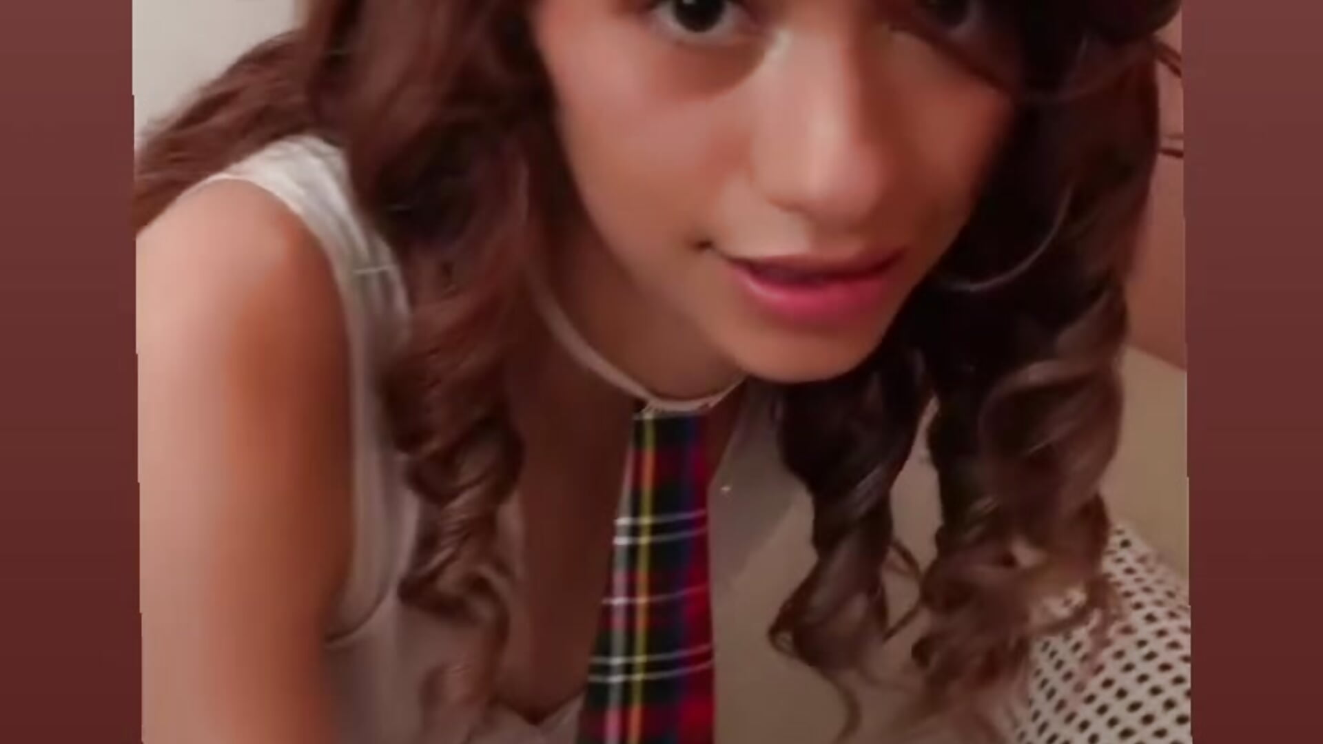 Mm vamos a jugar - video van Sofiia_cute_ cam-model