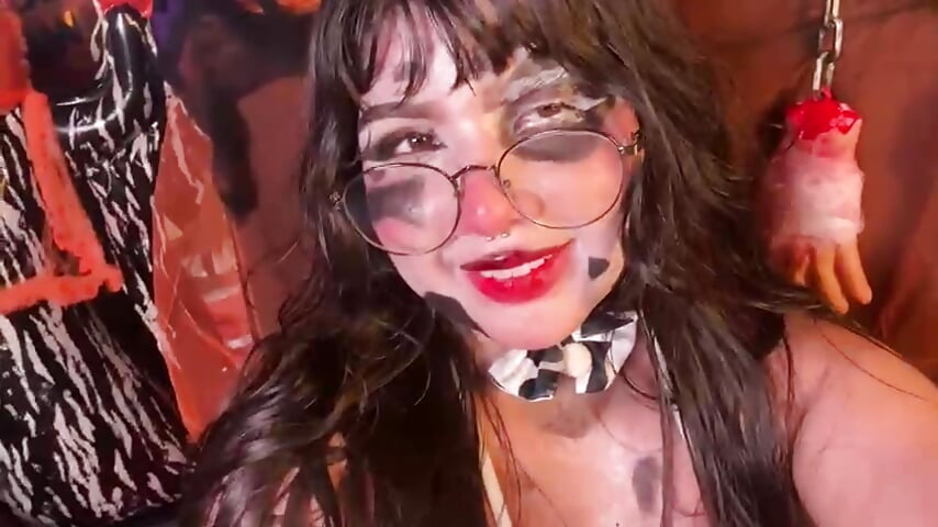 happy halloween 🕷🕸🖤 - video by Zara_Snow cam model