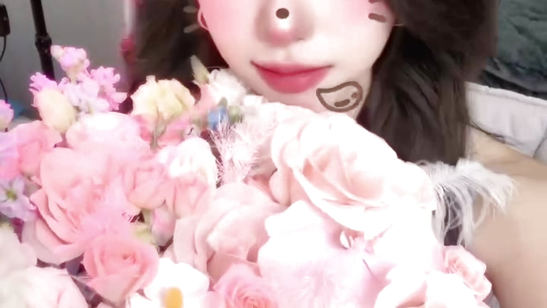 花花~记录美好~ - video by Flower_hua cam model