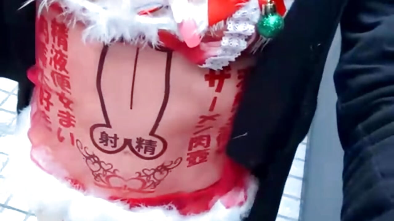 (クリスマスプレゼント価格)シースルーキャミサンタ野外露出お散歩💖
