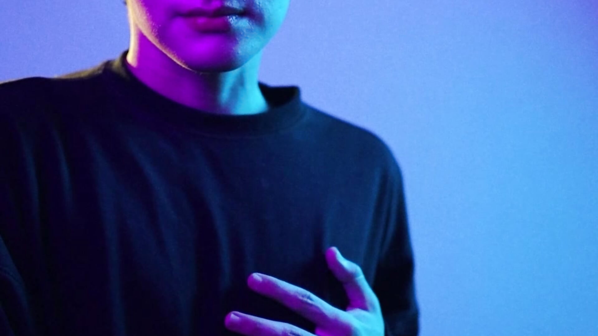 😇 A good boy face… a mind that thinks about very bad things. - video by MathiasGreen_ cam model