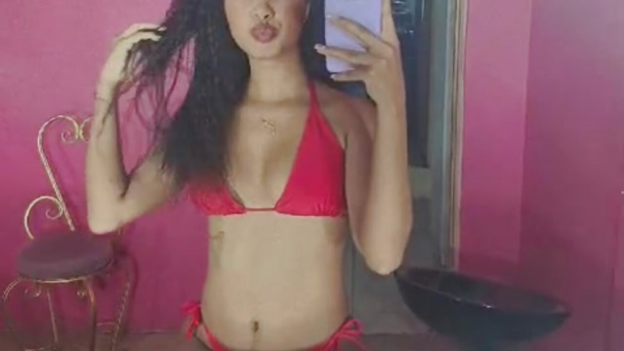 Come discover what I have for you 😏💋 - video by shyblacksweetiee cam model